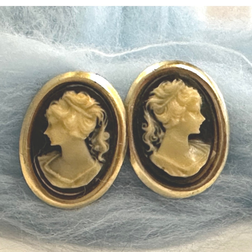 Vintage Cameo Clip Earrings Gold Tone Black White Oval Relief Profile Circa 1950